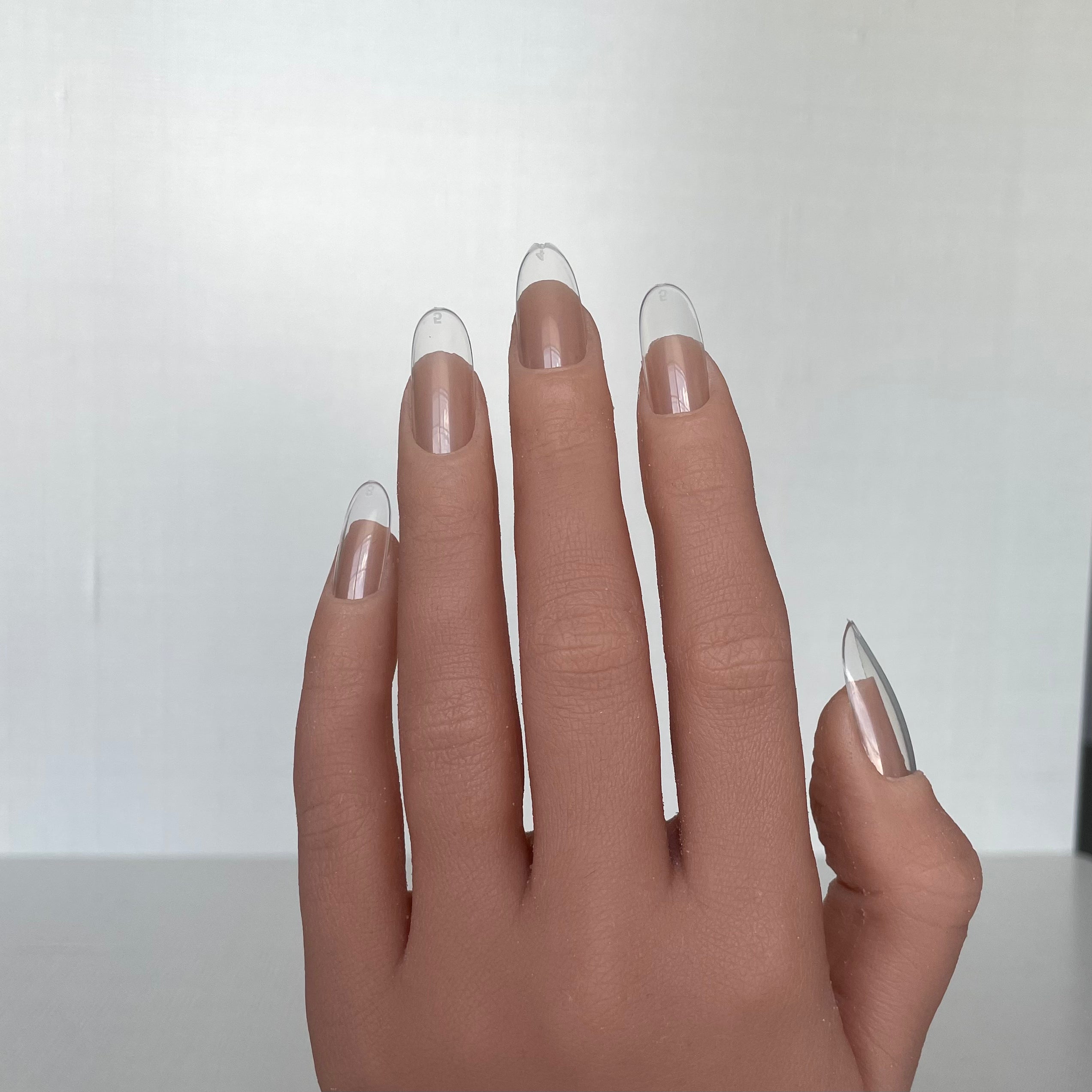 Medium Round Clear Full Cover Nail Tips – 500 pcs